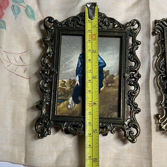 Vintage Italy Home Decor Set Frames and Rose Linen - Picture 13 of 16